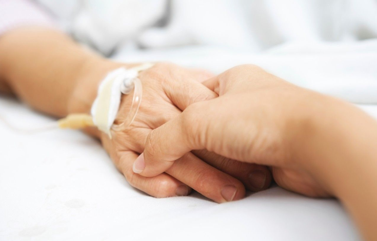 مريضة بحالة خطرة