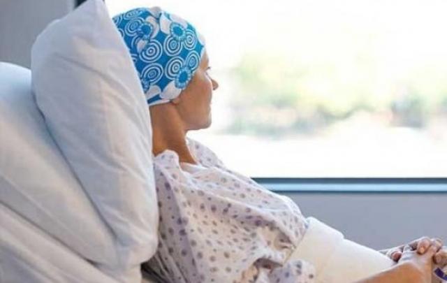 هدى .....والسرطان يأكل أحشاءها 