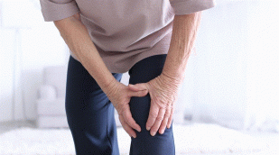 مريض يعاني من انقطاع كامل بالرباط الصليبي