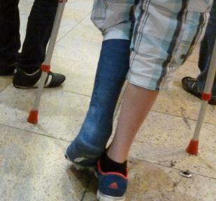 رب أسرة عاطل عن العمل بسبب عمل جراحي